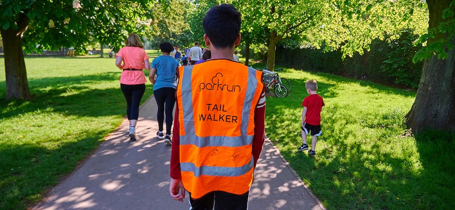 De daad bij het woord voegen: het verhaal van de Sluitlopers | parkrun