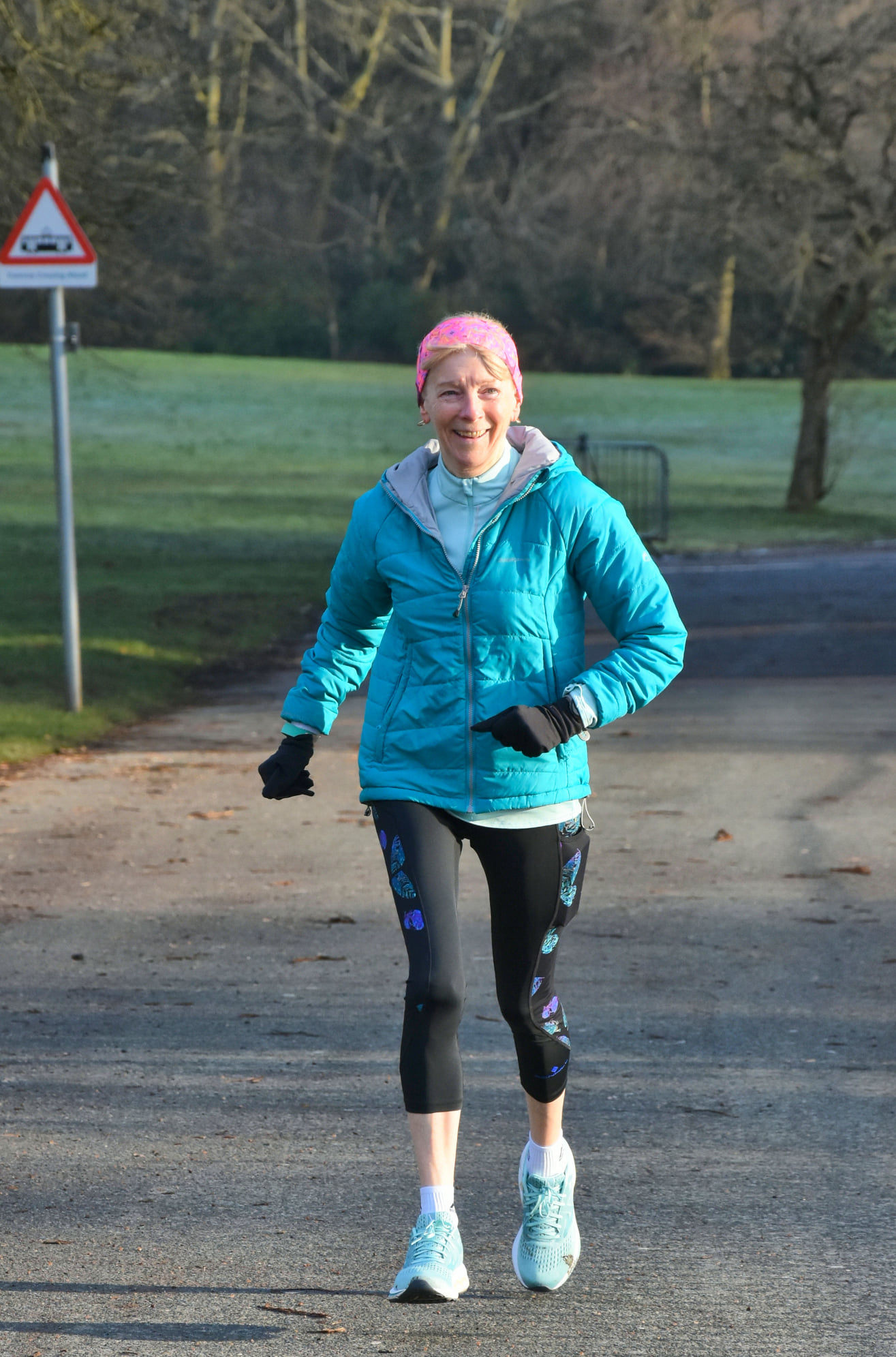 Crowds flock back for a run in the sun | Heaton parkrun