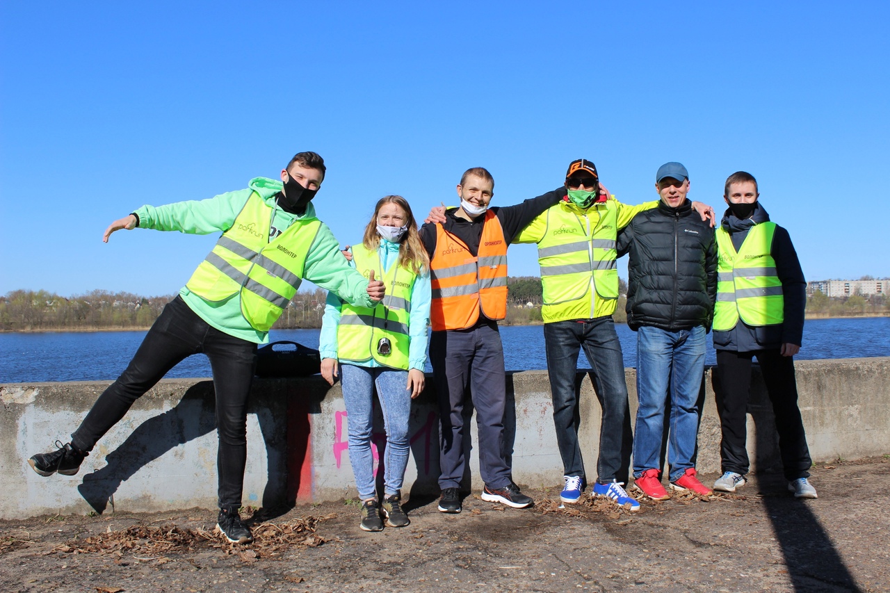 Команда волонтёров 137 забега parkrun Кимры.