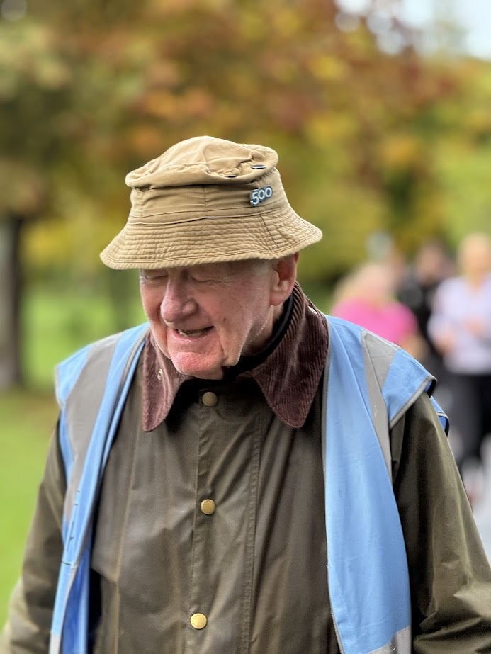 Two Legs good, Four Legs best! Basingstoke parkrun
